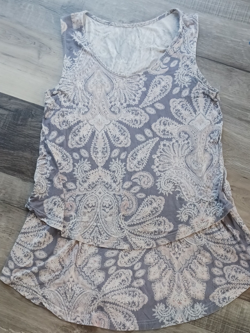 Latched Mama Gray & Cream Paisley Layered Tank
